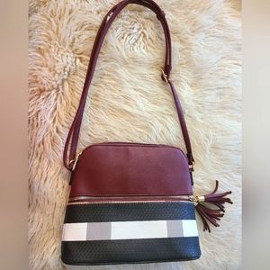 Cute Plaid Tan Burgundy Crossbody Shoulder Bag Gold Hardware